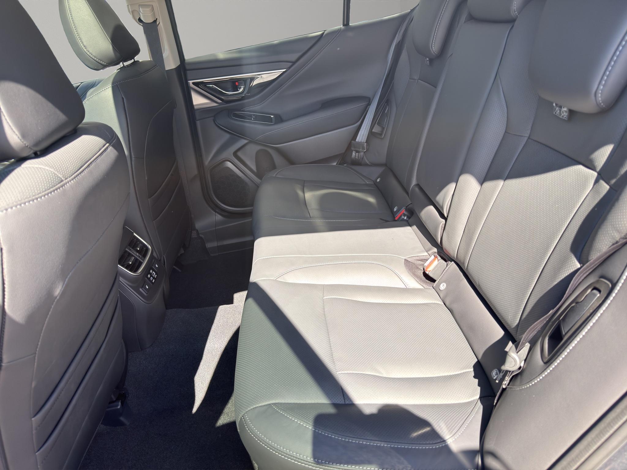 Subaru Outback 2.5i Final Edition_4
