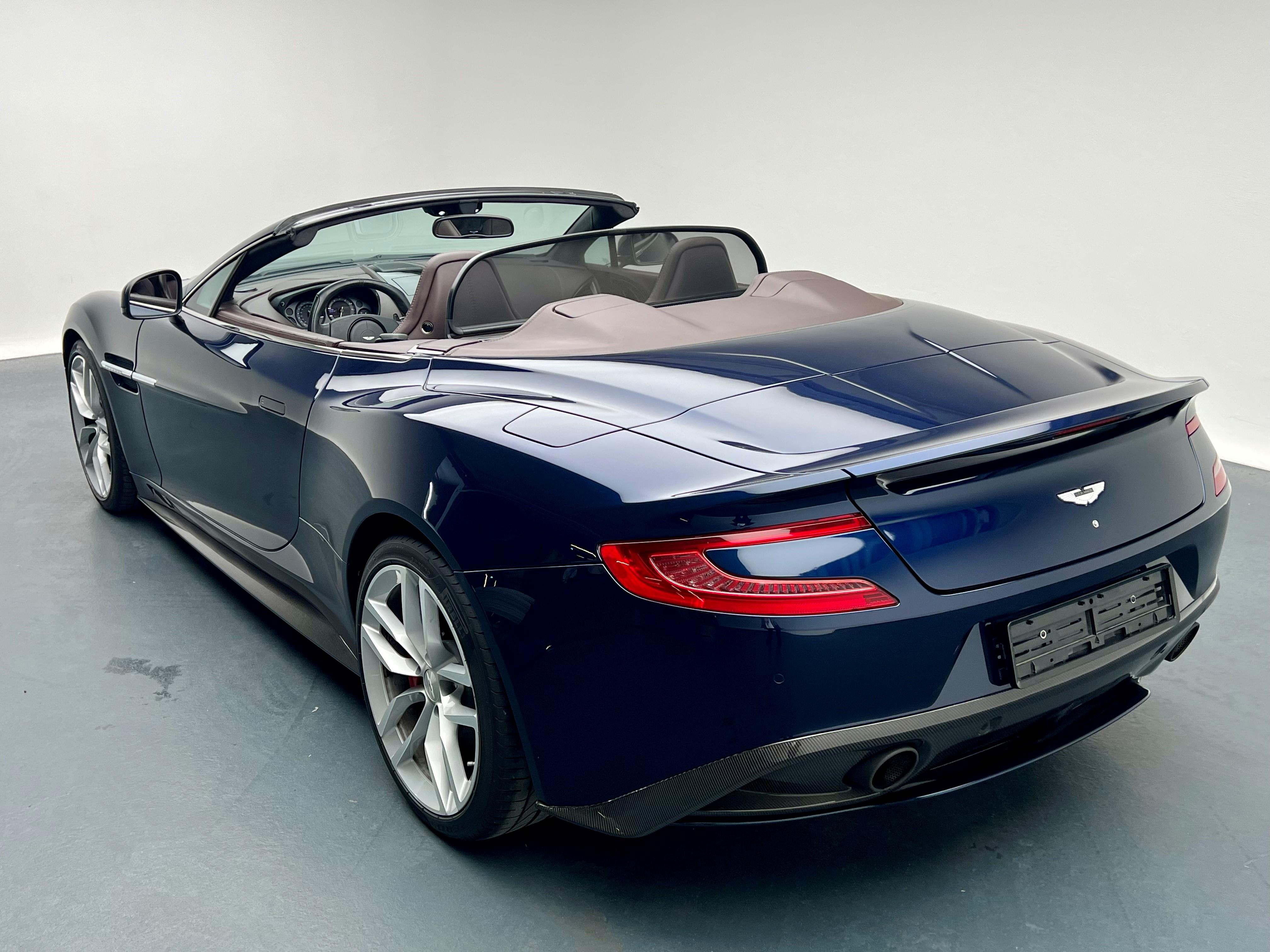 Aston Martin Vanquish 6.0 V12_2