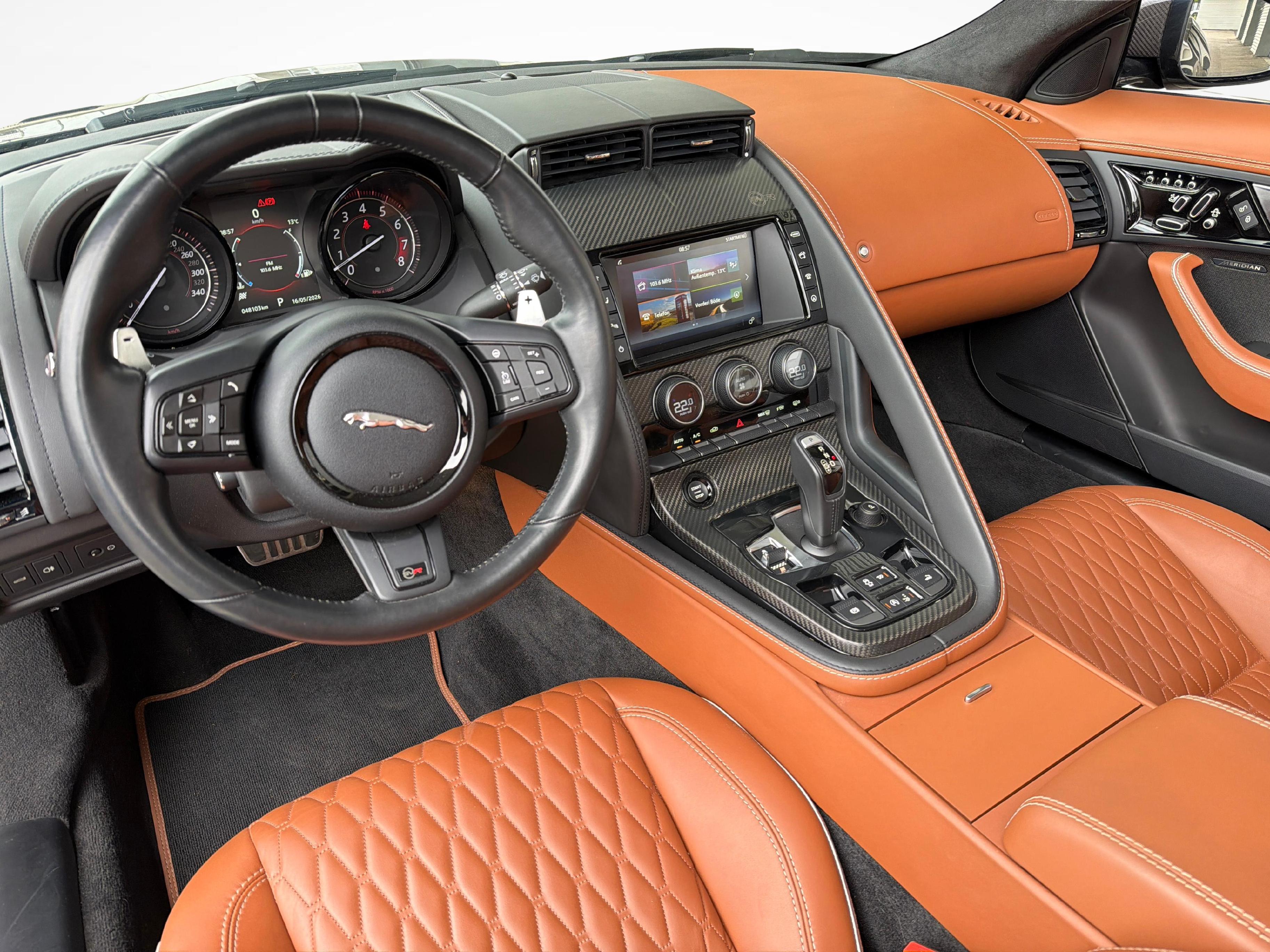 JAGUAR F-Type Convertible 5.0 V8 SVR AWD 575 PS_13