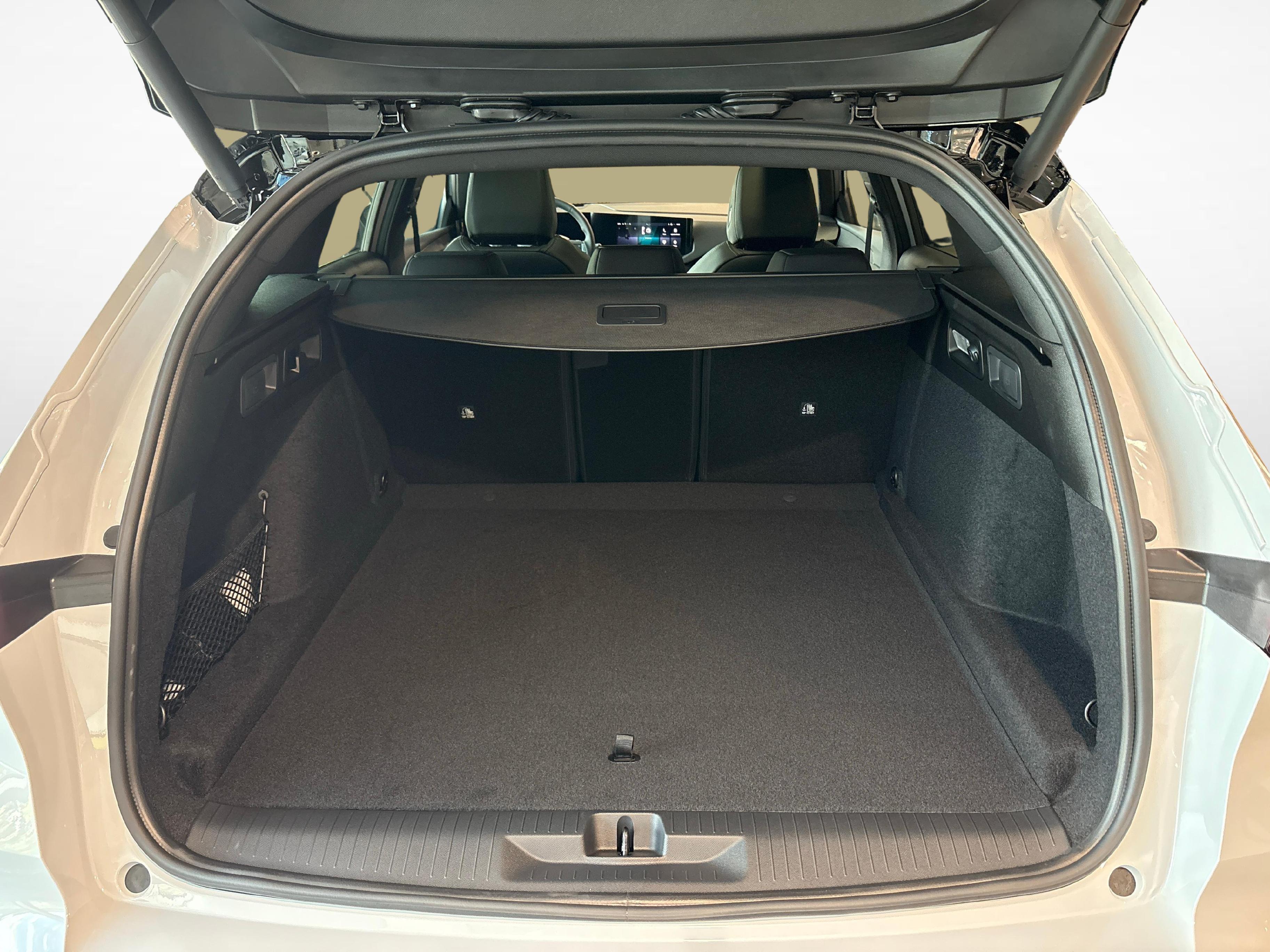 Opel Astra-e Sports Tourer Ultimate_14