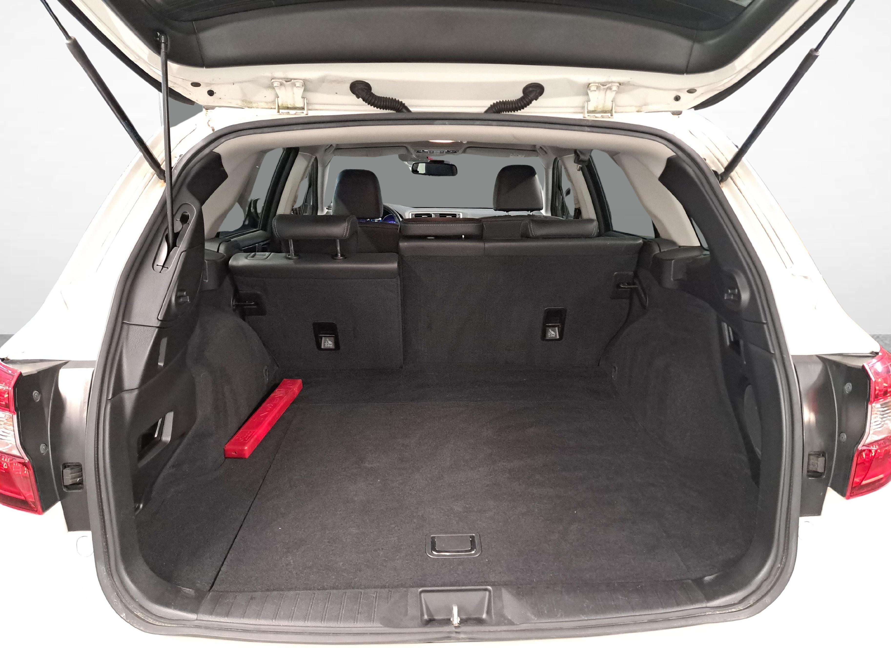 Subaru Outback 2.5i Luxury_12