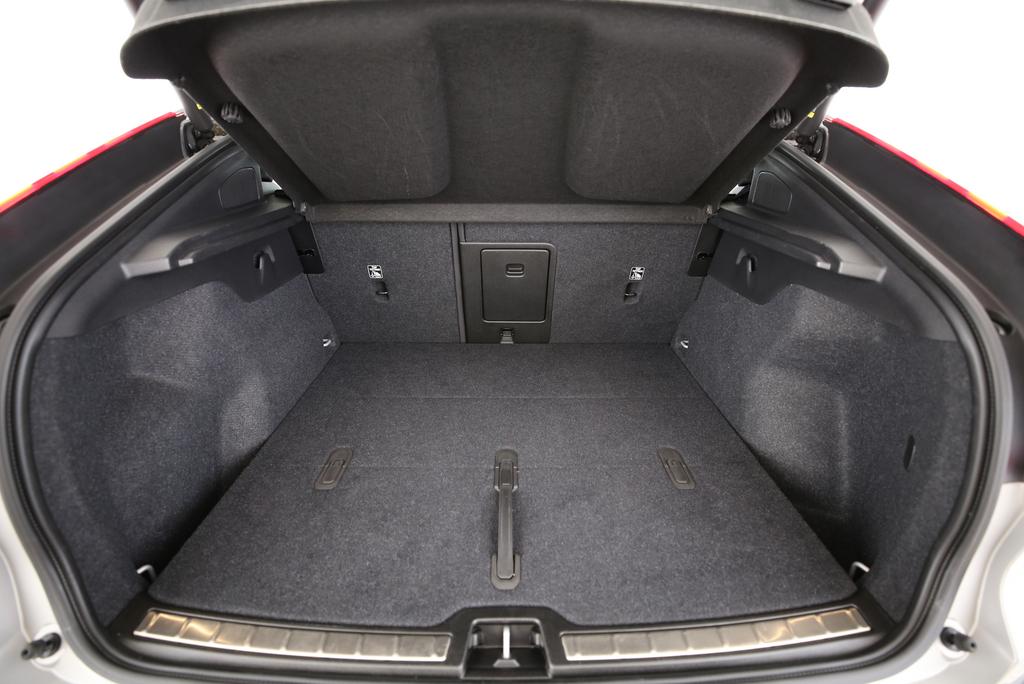 Volvo C40 E80 Ultimate AWD_9