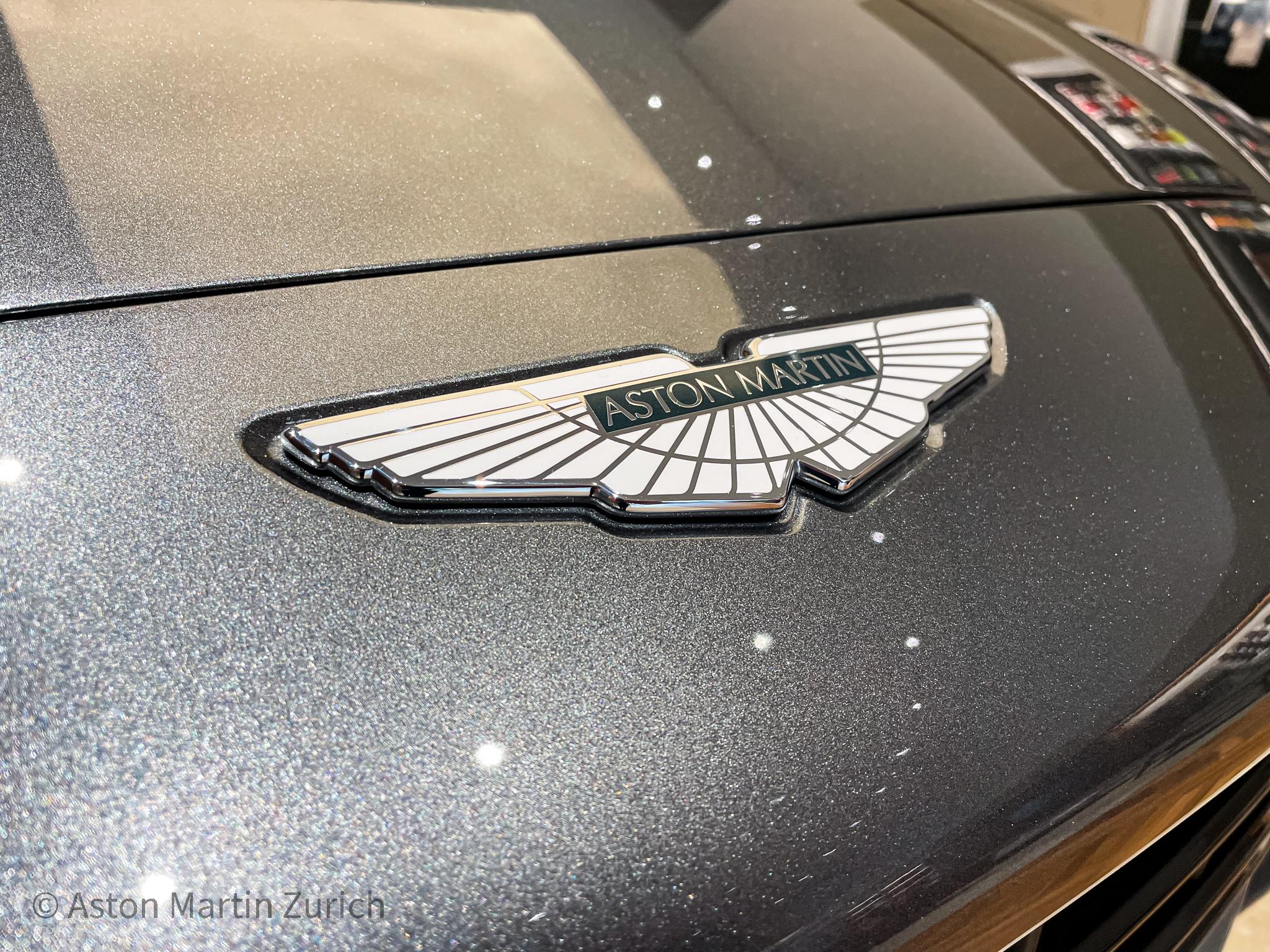 Aston Martin DBX 4.0 V8 Bi-Turbo_14