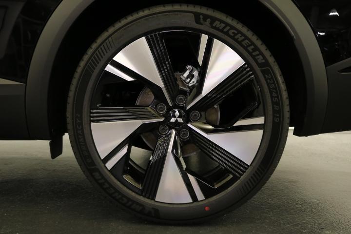 Mitsubishi Grandis 1.8 HEV Intense_10