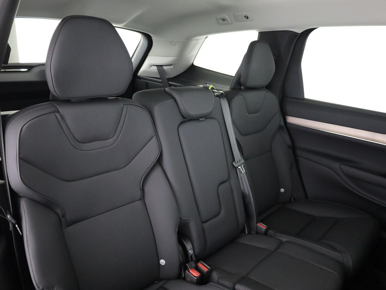 Volvo EX90 Twin Plus AWD_11