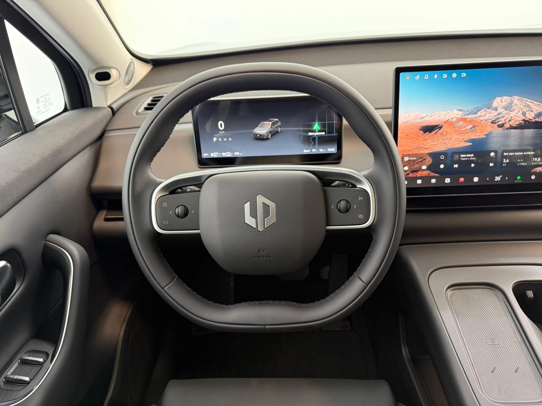 LEAPMOTOR C10 1.5 Hybrid EV_8