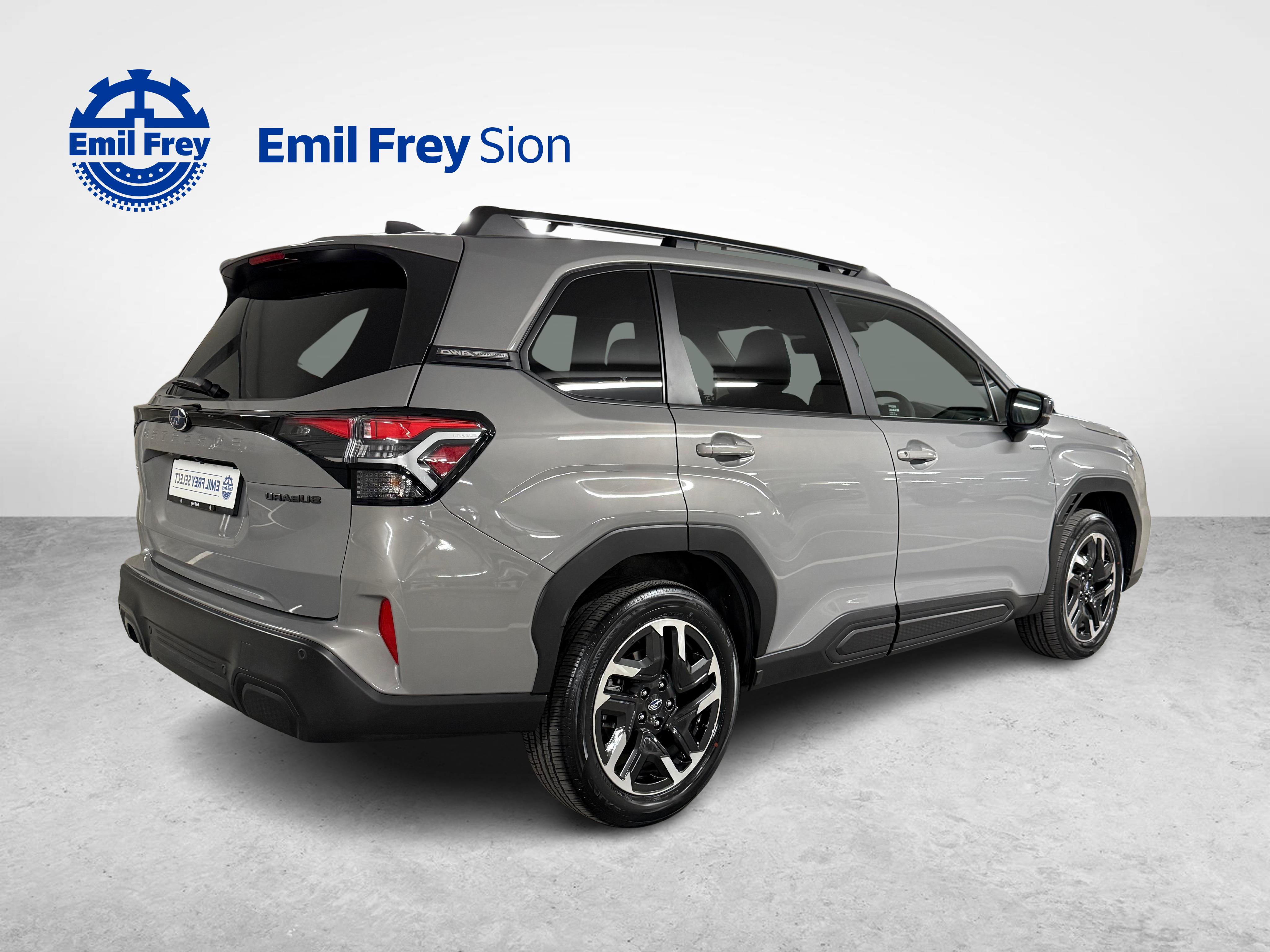 Subaru Forester Station 2.0i e-Boxer Swiss Plus_3