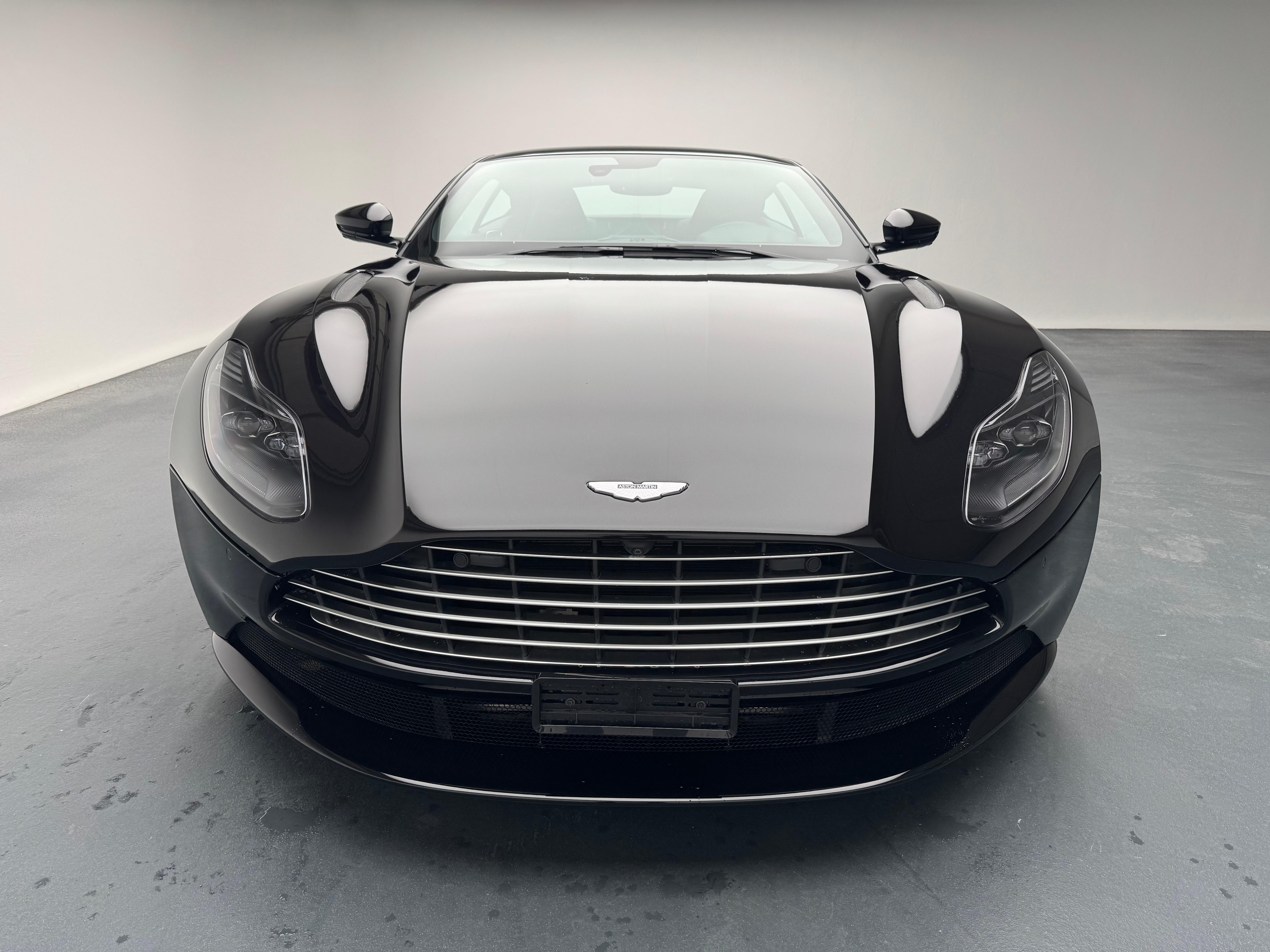 Aston Martin DB11 Coupé 4.0 V8 Bi-Turbo_16